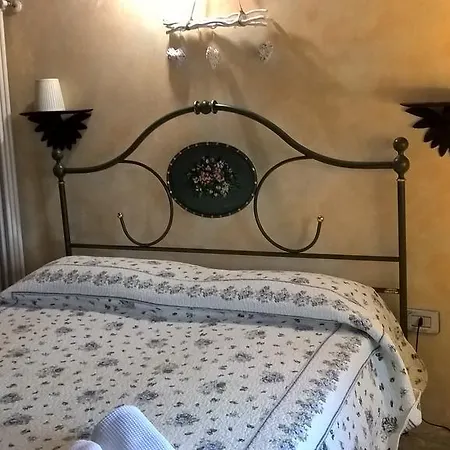 Feriehus Casa Vacanza La Torcia *